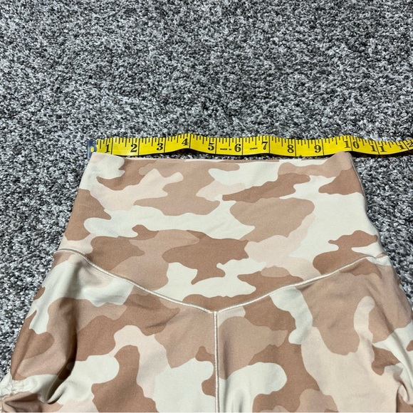 Aerie Offline Beige and Brown Camouflage Scrunch Tie Yoga Athletic Shorts S - Picture 5 of 11